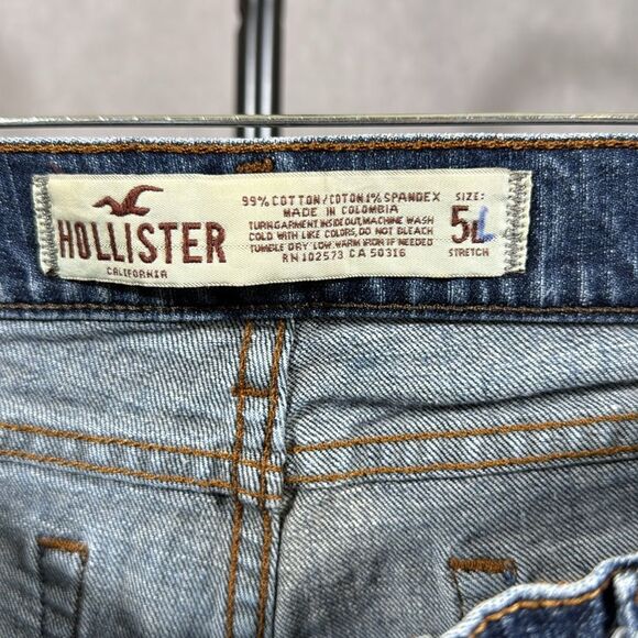 Hollister Low-Rise Frayed Cut-off Denim Shorts - Picture 5 of 5